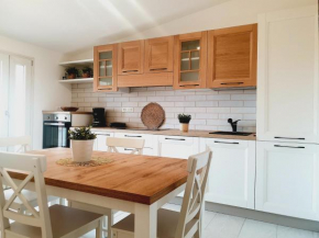 Private Housing - NEW ATTIC - 350m dal mare La Caletta